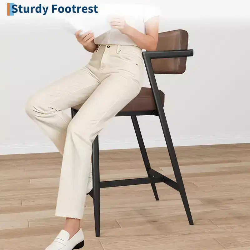 Tabourets de bar hauts avec coussin épais et pieds en métal renforcé, chaises de bar rembourrées à hauteur de comptoir avec dossier et repose-pieds