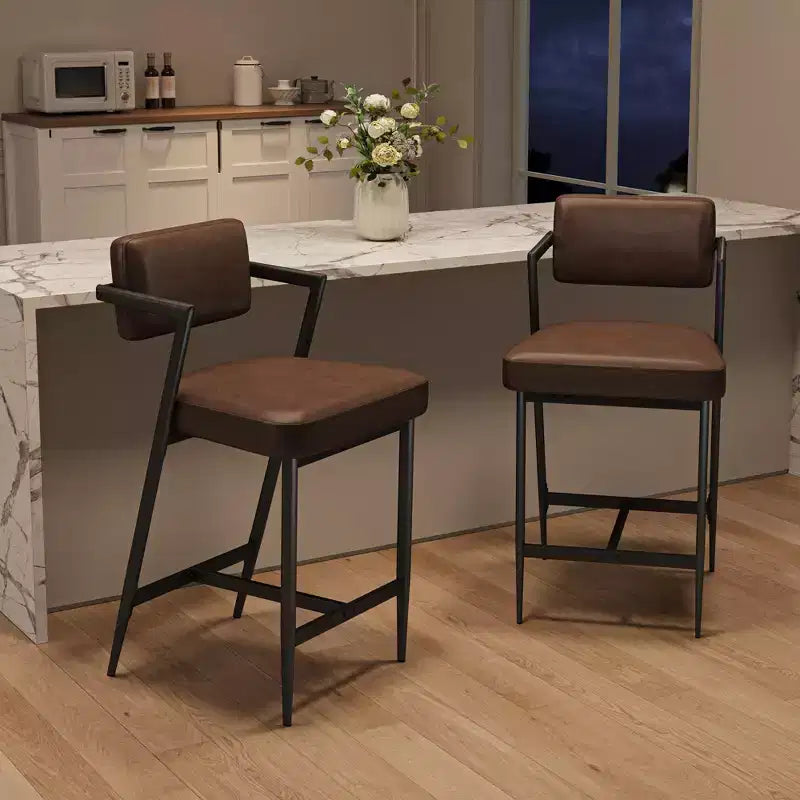 Tabourets de bar hauts avec coussin épais et pieds en métal renforcé, chaises de bar rembourrées à hauteur de comptoir avec dossier et repose-pieds
