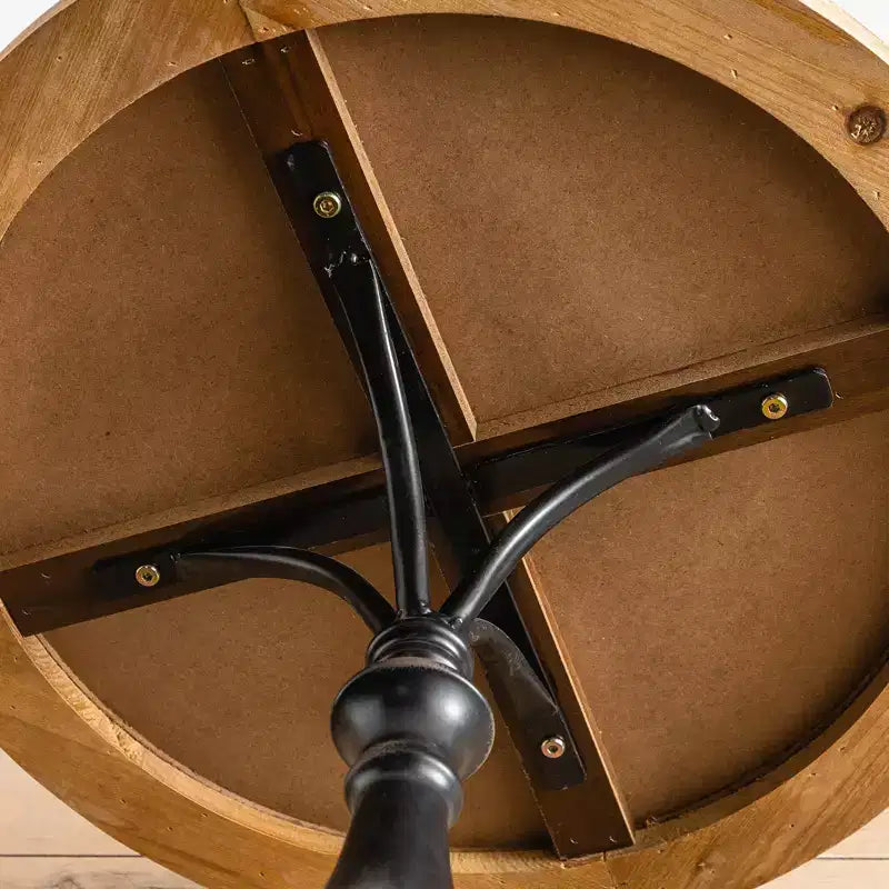Table d'appoint sur pied noir et blanc