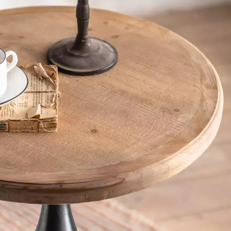 Table d'appoint sur pied noir et blanc