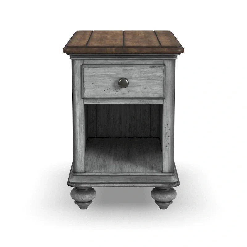 Table d'appoint Plymouth marron en bois par Flexsteel - 16 x 23 x 23