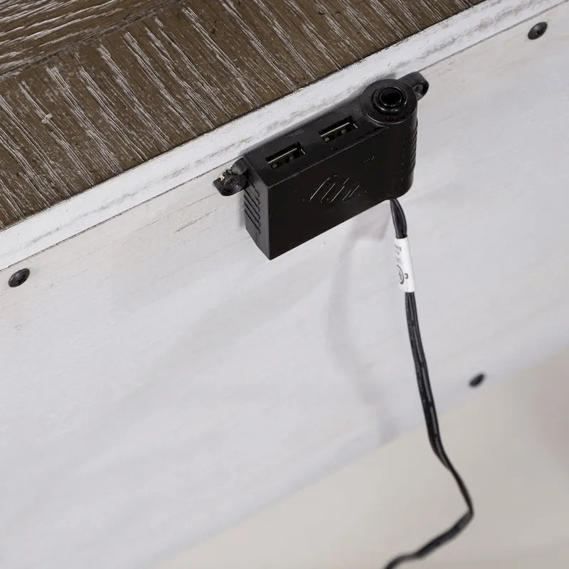 Table de chevet à pieds blancs antiques Magnolia Manor